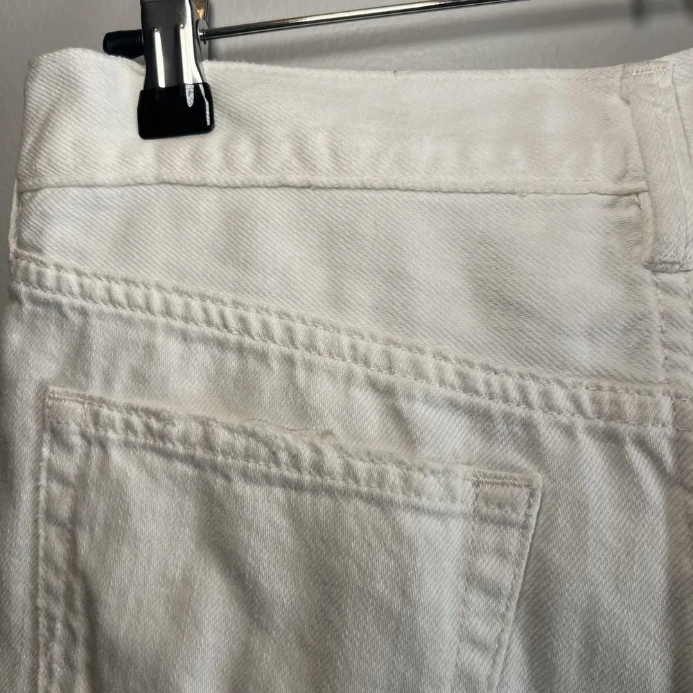 We the Free Free People White Cut-Off Distressed Denim Shorts Button Fly, 26